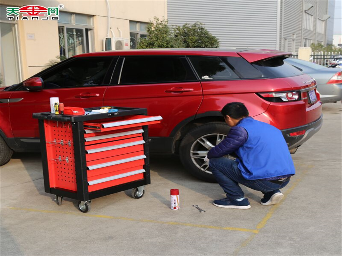 移動(dòng)工具車