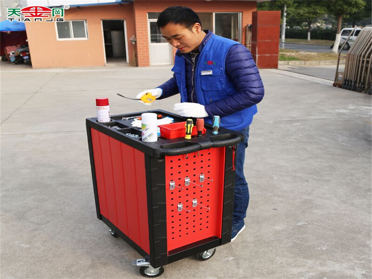 移動(dòng)工具車